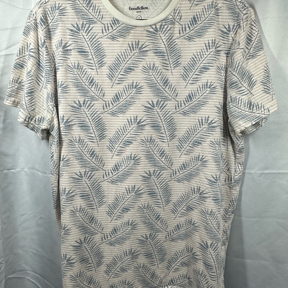 Goodfellow & Co Palm-Print Short Sleeve Tee in White and Light Blue